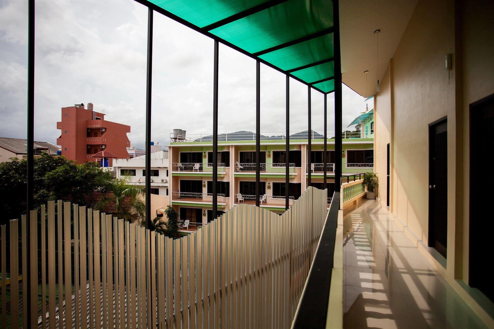The Wave Hotel Patong Sha Phuket Exteriér fotografie