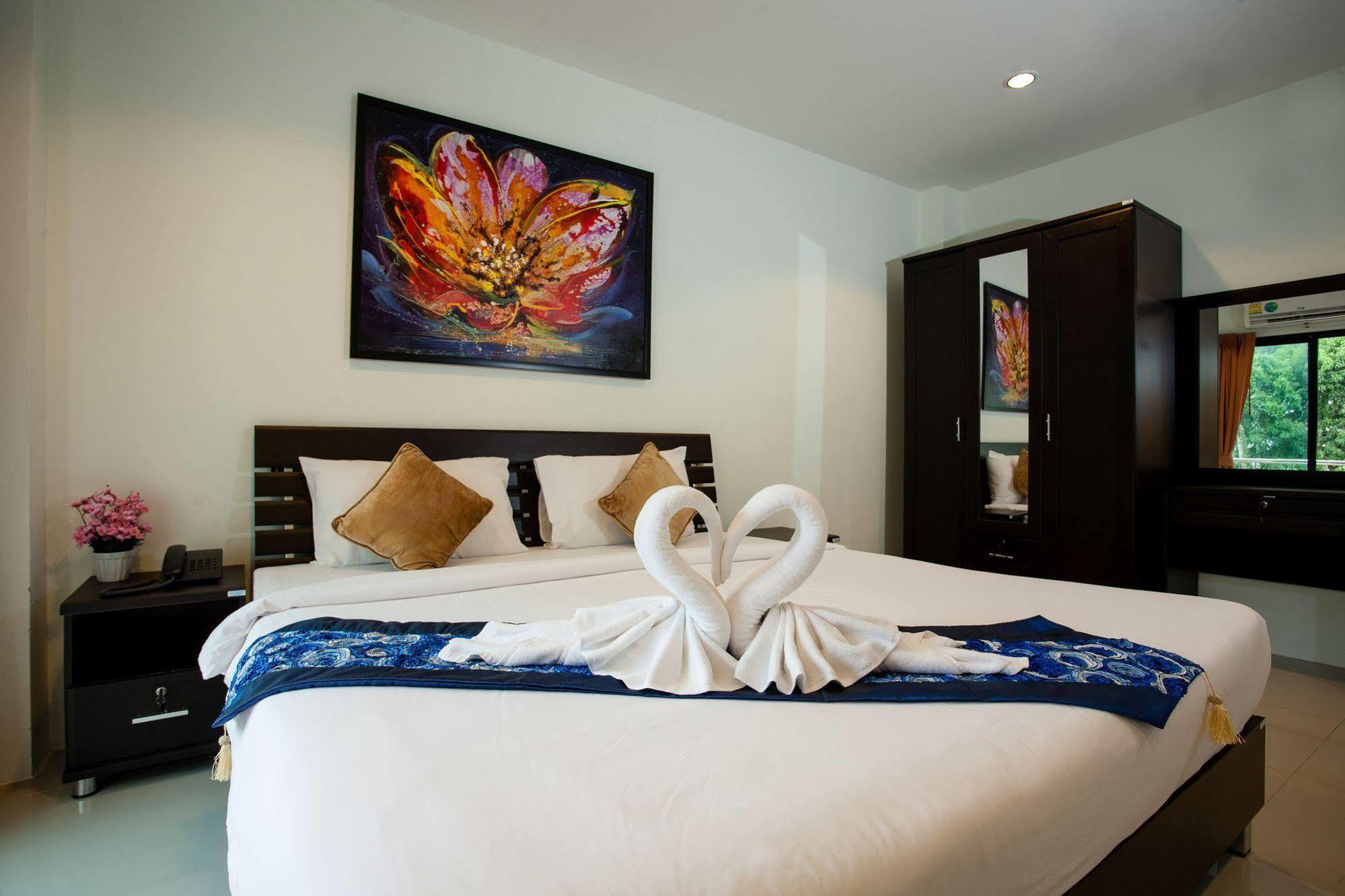 The Wave Hotel Patong Sha Phuket Exteriér fotografie